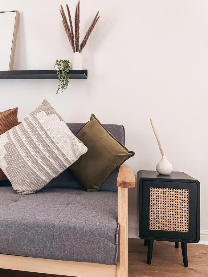Hollybush Apartment, By Solace Stays Newport  Dış mekan fotoğraf
